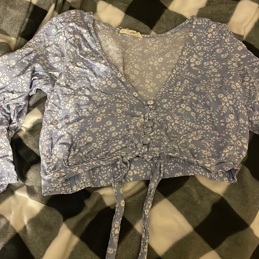 La hearts crop top